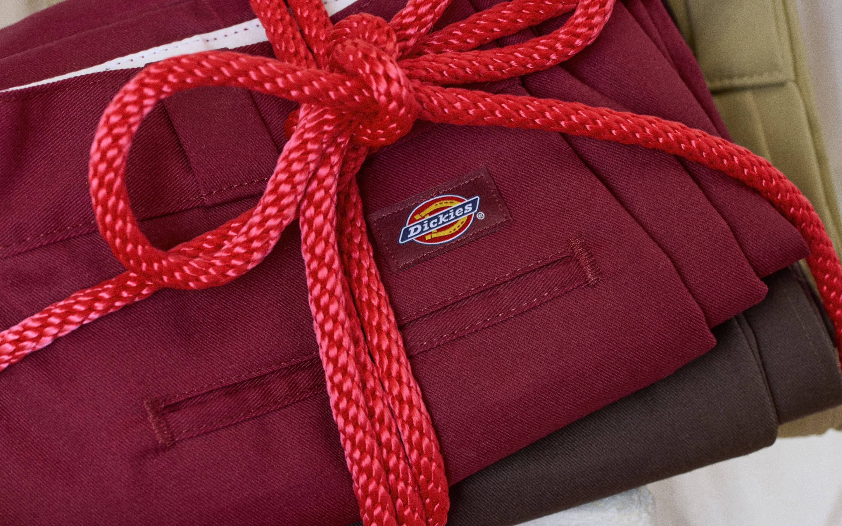 Holiday Gift Guide - Dickies® US