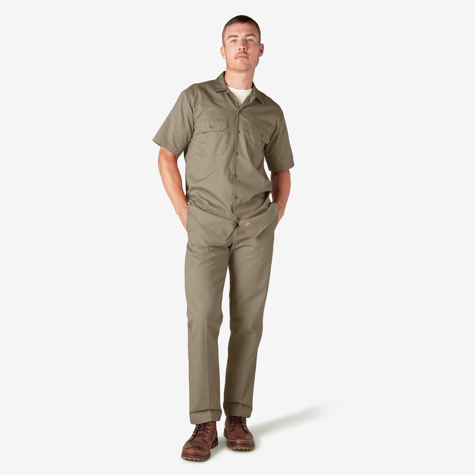 DK0015740DS-A4