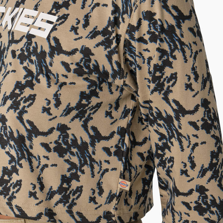 Women's Camo Long Sleeve Cropped T-Shirt - Desert Sand Glitch Camo (DHD) image number 6