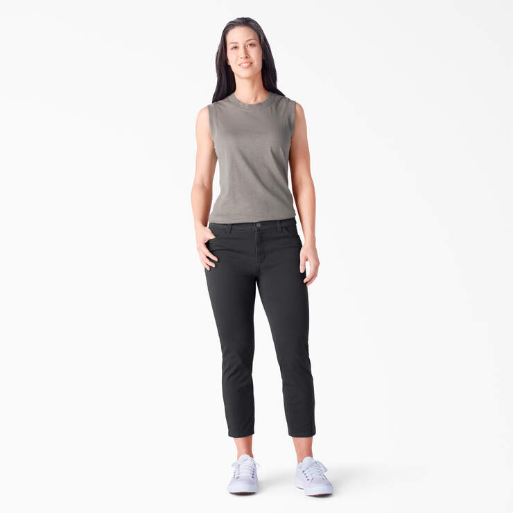 Women's Perfect Shape Skinny Fit Capri Pants - Dickies US