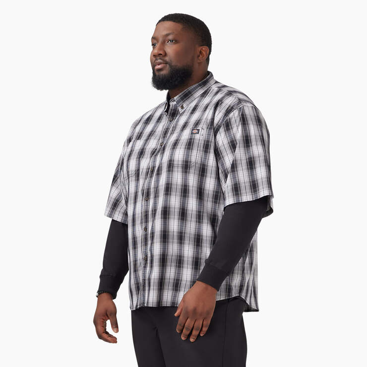 Short Sleeve Woven Shirt - Black/Alloy Plaid (KPY) image number 7
