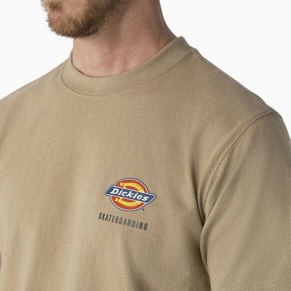 Dickies Skateboarding Regular Fit Chest Logo T-Shirt - Desert Sand &#40;DS&#41;