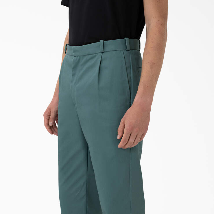 Highsnobiety & Dickies Pleated Work Pants - Lincoln Green (LN) image number 4