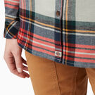 Women&#39;s Plaid Flannel Long Sleeve Shirt - Molten Lava Highland Plaid &#40;B1L&#41;