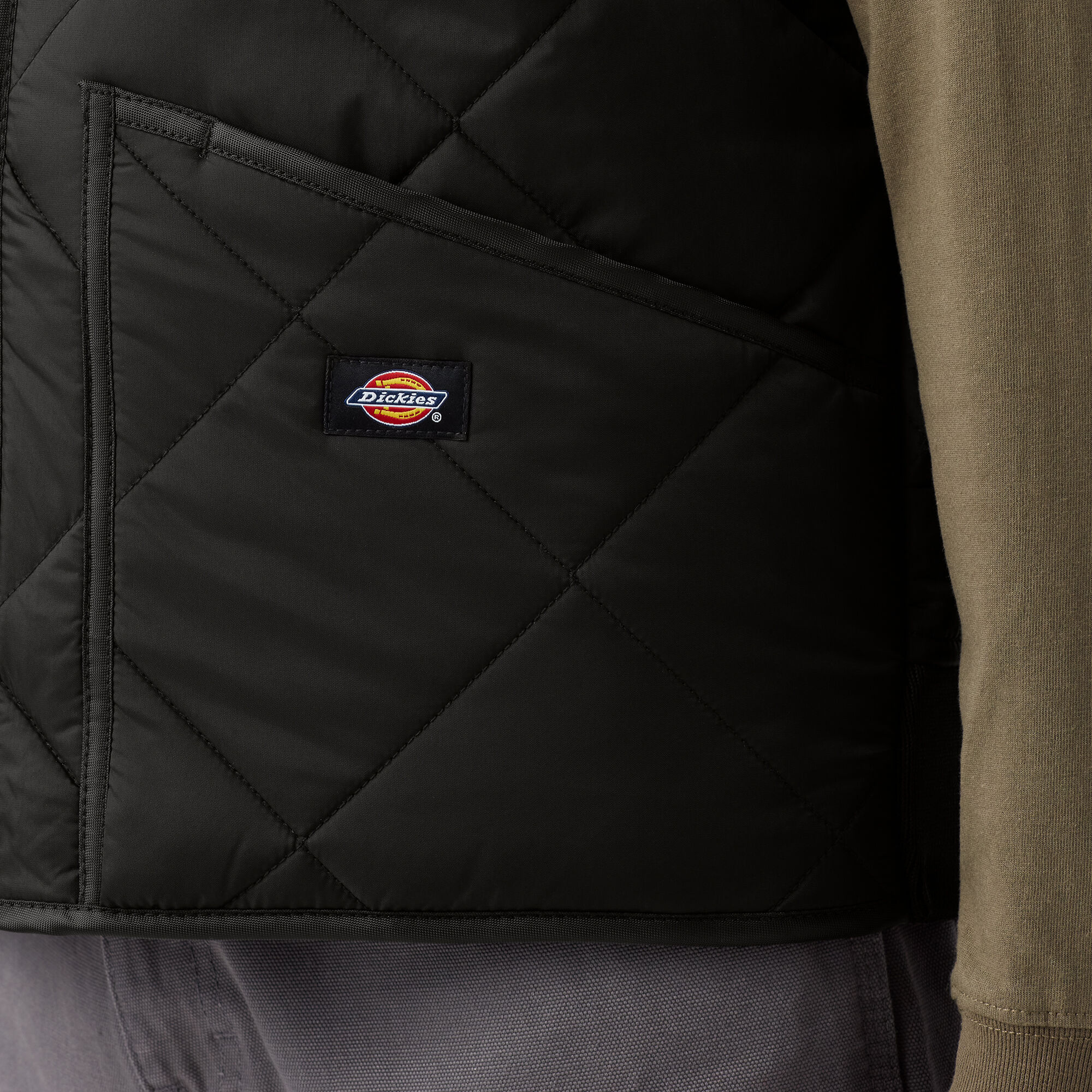 Dickies men's diamond quilted top nylon vest