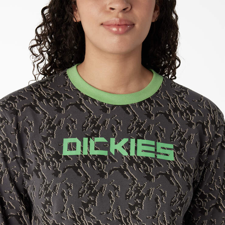Women's Camo Long Sleeve Cropped T-Shirt - Charcoal Glitch Camo (HTC) image number 5