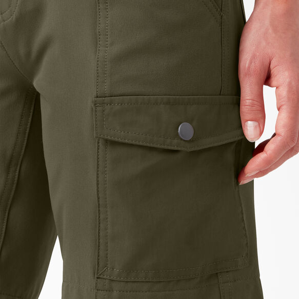 Women&#39;s Cooling Cargo Shorts, 10&quot; - Military Green &#40;ML&#41;