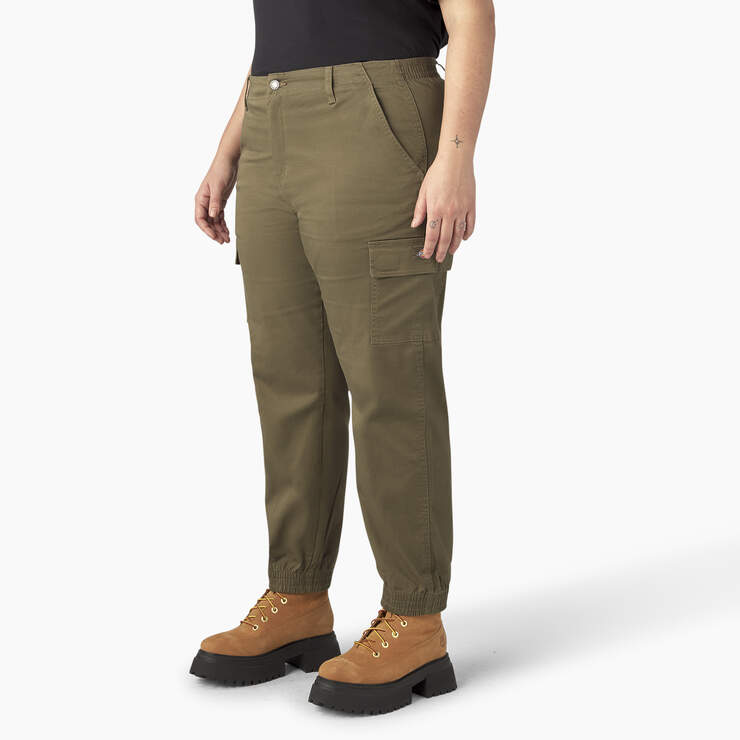 Skinny cargo pants for girls who are a little fat.#clother