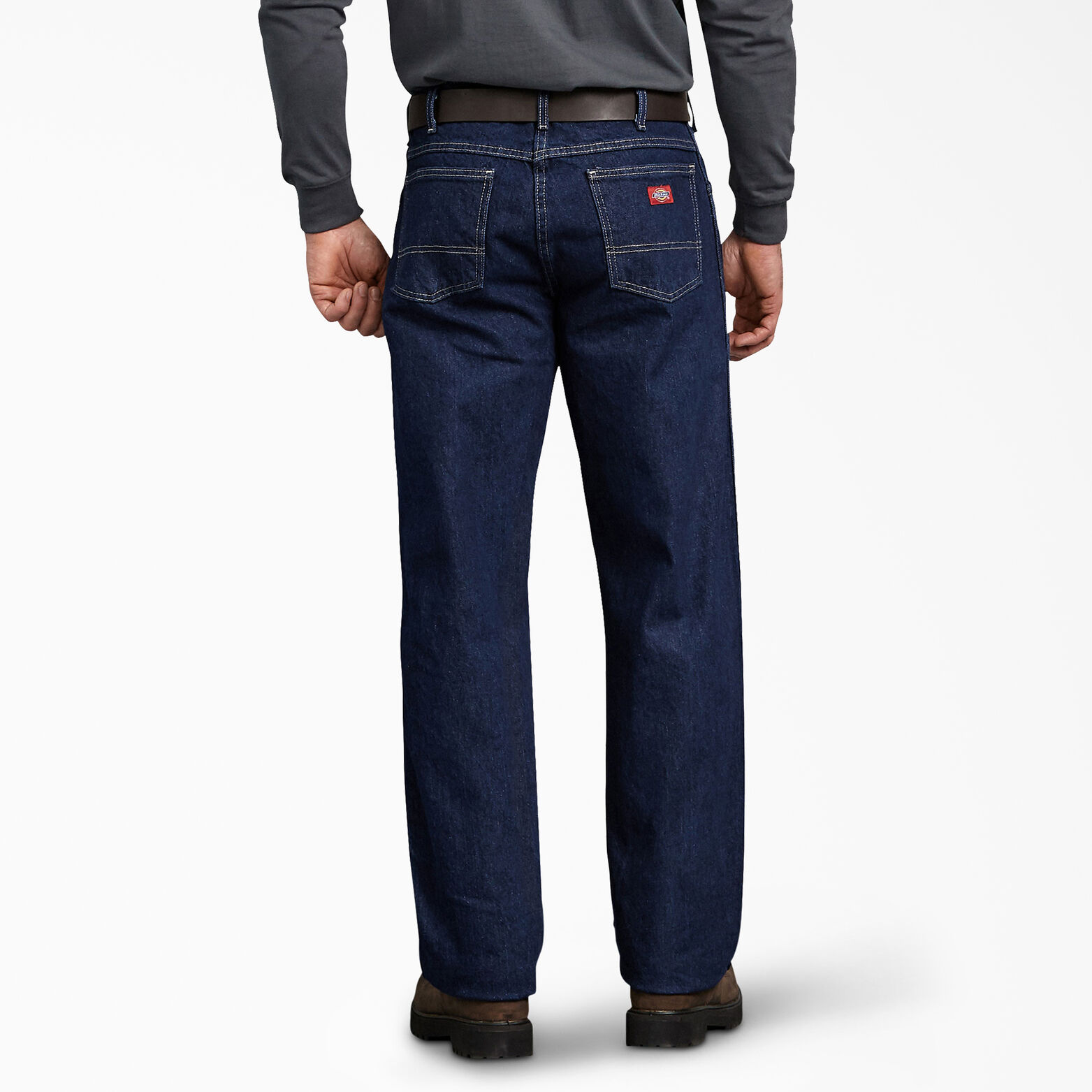 501 relaxed fit jeans