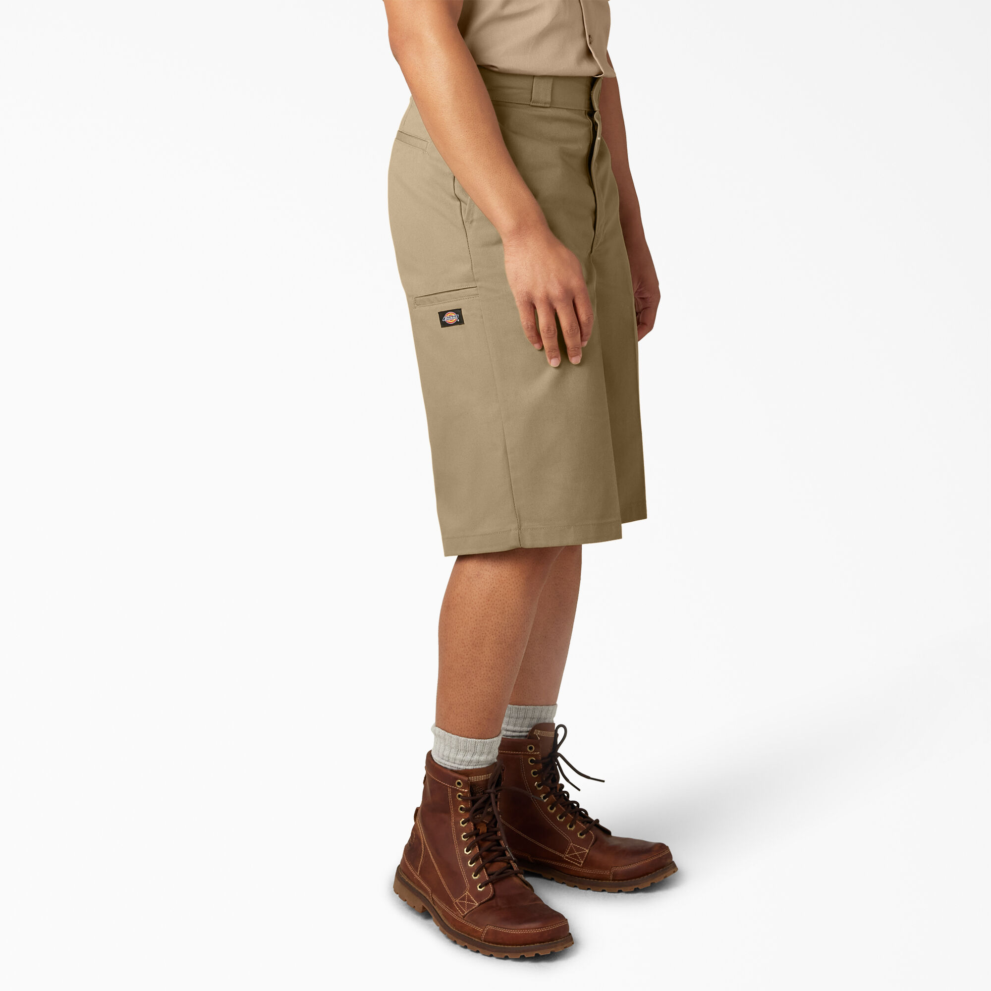 Men s 15 Loose Fit Multi Use Pocket Work Shorts Dickies US