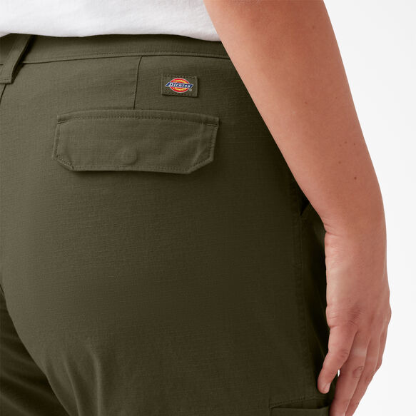 Women&#39;s Plus Ripstop Cargo Shorts, 9&quot; - Military Green &#40;ML&#41;