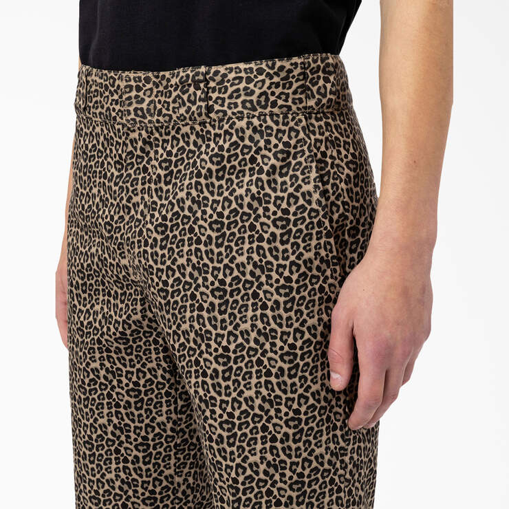 Silver Firs Slim Fit Shorts, 11" - Leopard Print (LPT) image number 5