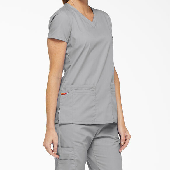 Women&#39;s EDS Signature V-Neck Scrub Top with Pen Slot - Gray &#40;GY&#41;