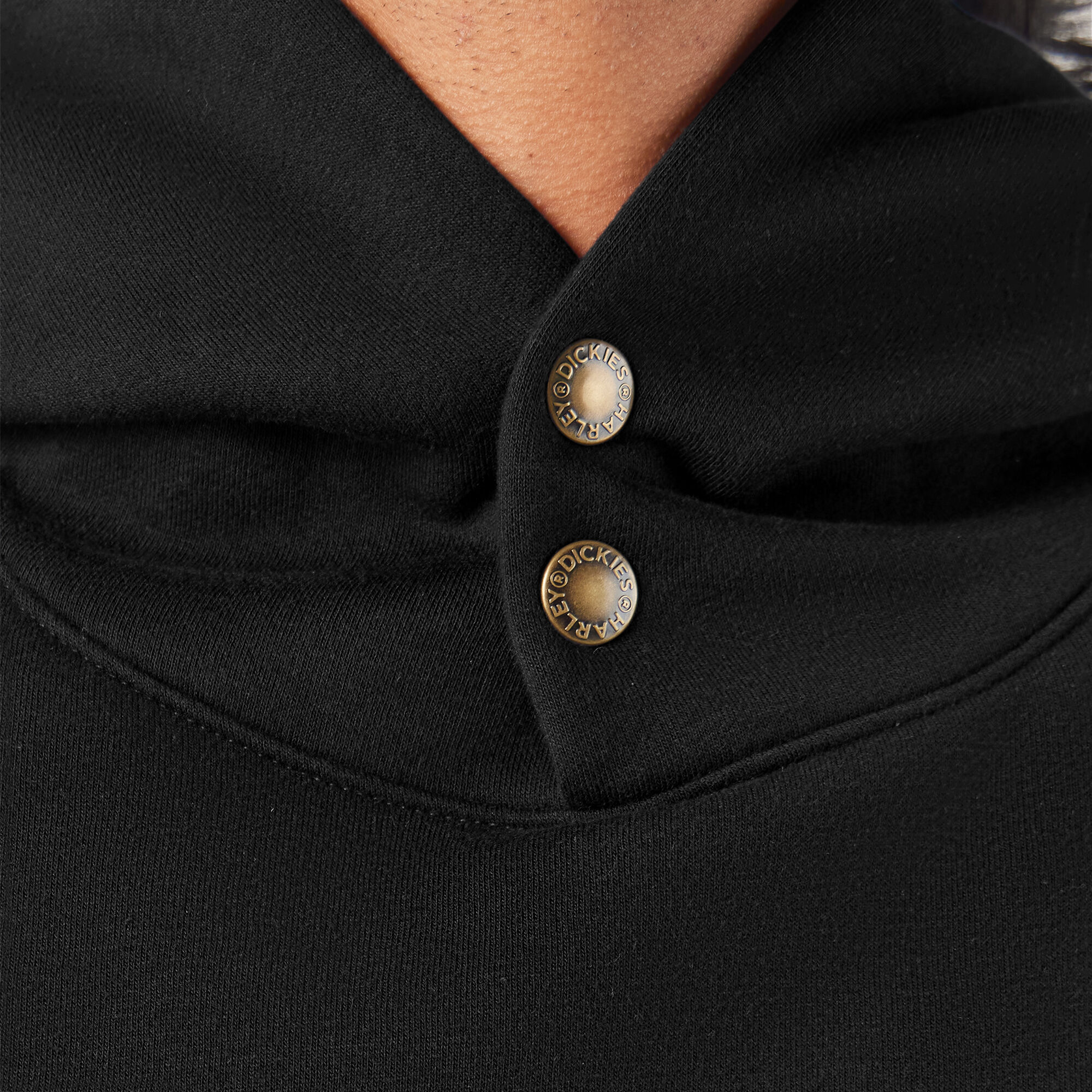 コラボ【Harley Davidson×Dickies】刺繍入り イーグル フーディ Dickies x Harley-Davidson Eagle Sleeve Hoodie - Dickies US