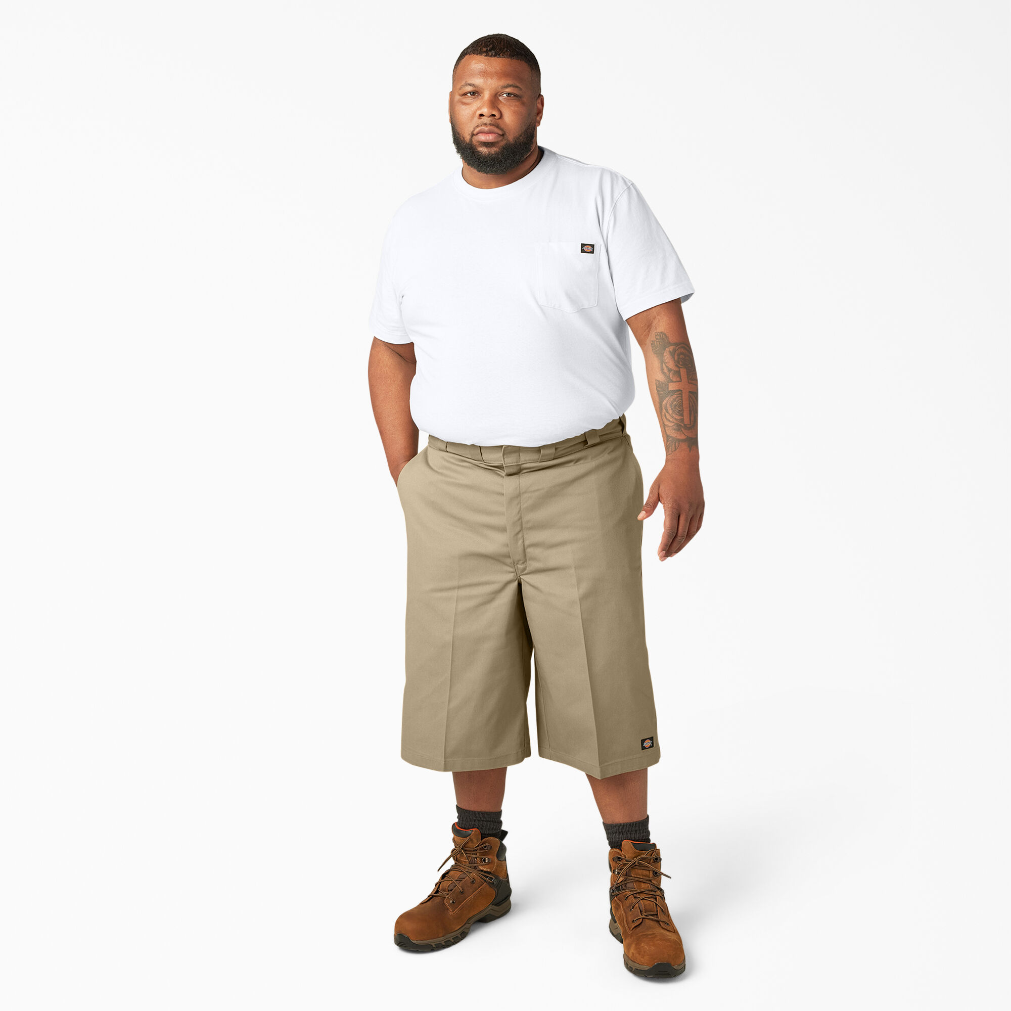 Men s 15 Loose Fit Multi Use Pocket Work Shorts Dickies US