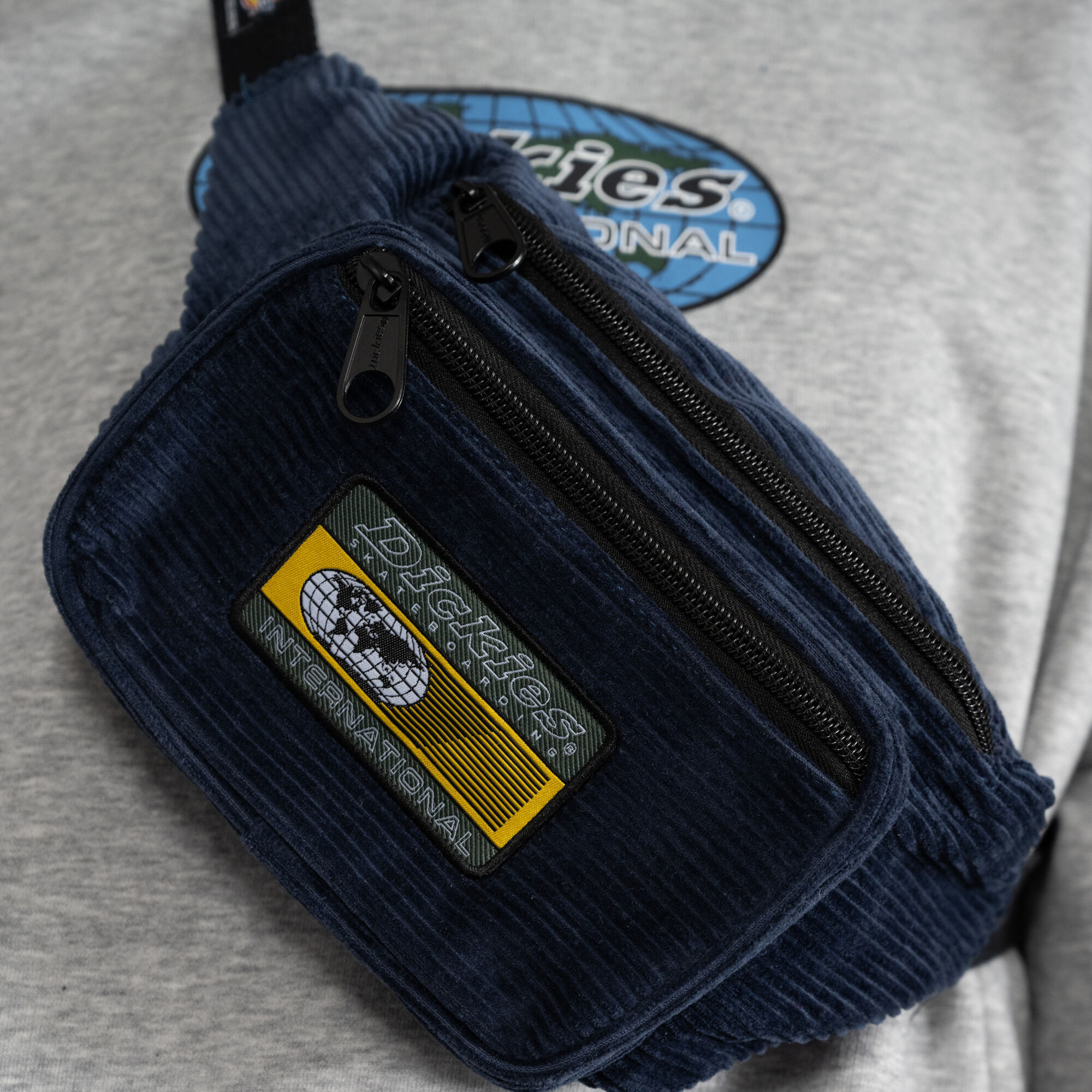 Corduroy fanny 2025 pack