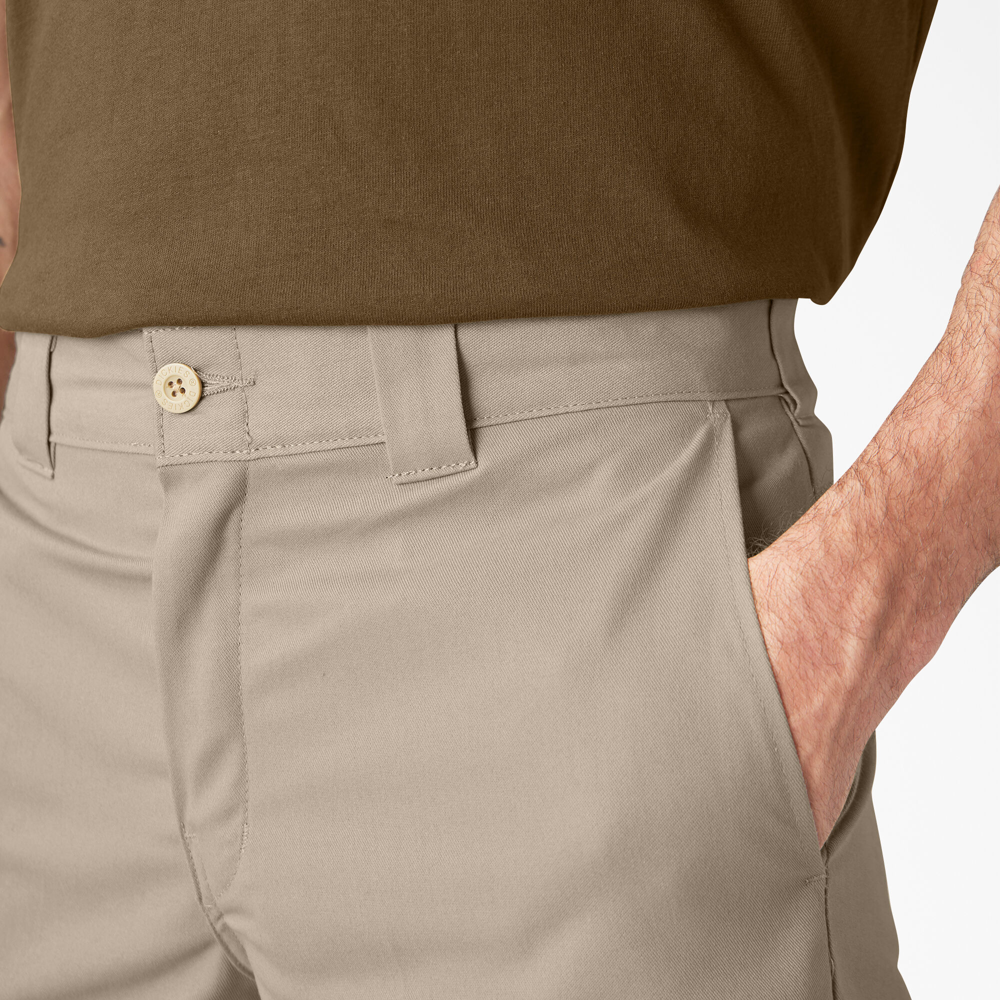 Dickies cargo shorts with cell phone pocket top