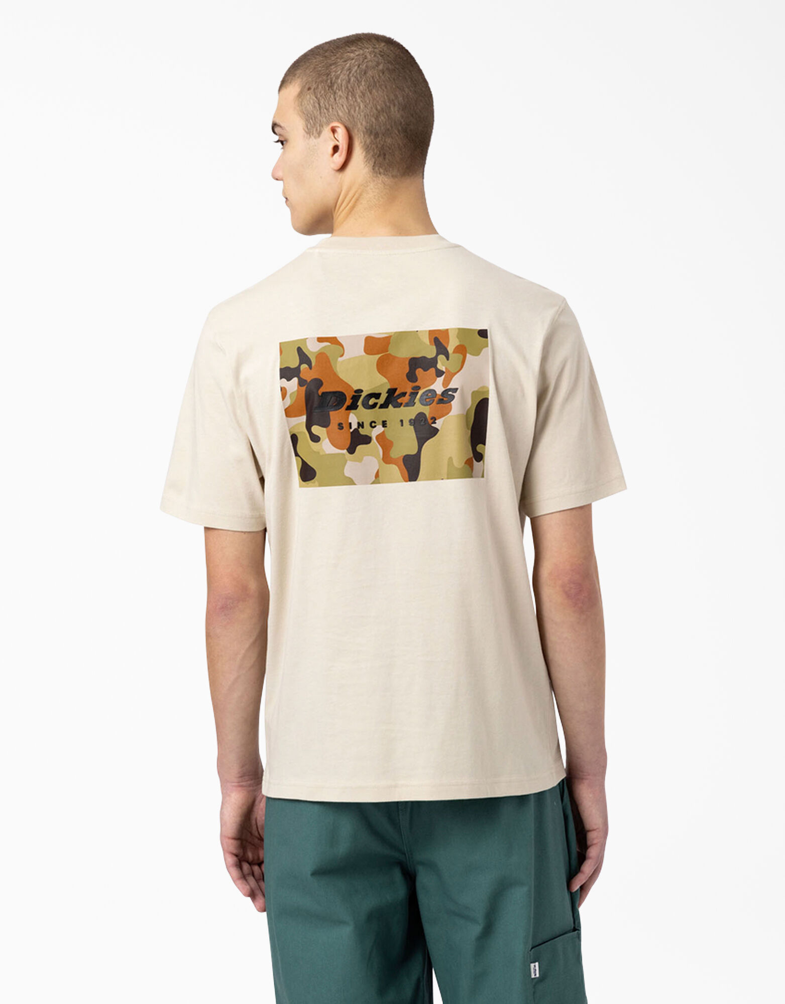 Artondale Graphic T-Shirt