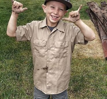 Coordinate your Handyman or Crocodile Hunter Costume